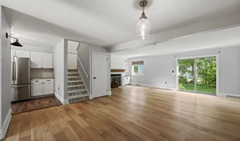 22 Mohawk Ct 22, Cromwell, CT 06416