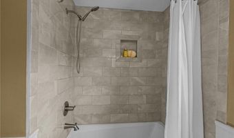 146 Alfred Drown Rd, Barrington, RI 02806