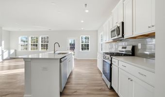 734 N Iron Hill St, Boiling Springs, SC 29316
