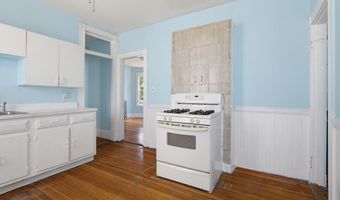 23 Santuit St, Boston, MA 02124