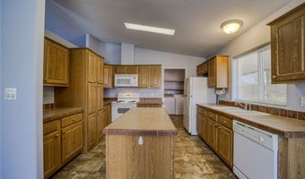 521 Roadrunner Dr, Bullhead City, AZ 86442