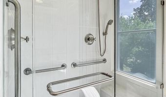 3900 CATHEDRAL Ave NW 304-A, Washington, DC 20016