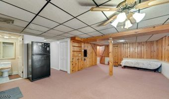 34 Berkeley Ave, Belleville, NJ 07109