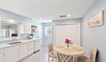 519 Bay Blvd, Bayville, NJ 08721