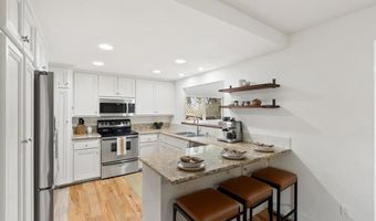 2220 Nob Hl, Carlsbad, CA 92008