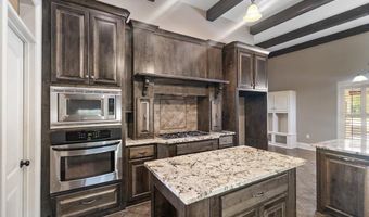 216 Meadowlands Dr, Brandon, MS 39047