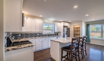 937 Carter St SW, Bandon, OR 97411