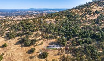 1560 Pinto Dr, Angels Camp, CA 95222