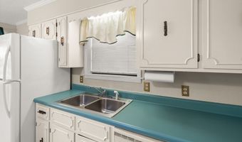 127 Trianon St, Batesville, MS 38606