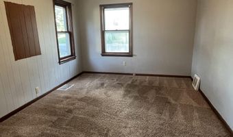 704 4th Ave E, Albia, IA 52531