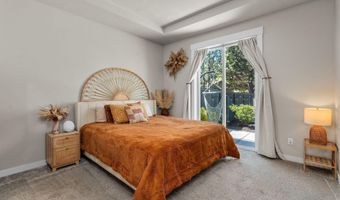 20713 SE Iron Horse Ln, Bend, OR 97702