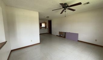 202 Redbud Dr, Anadarko, OK 73005