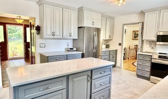 78 Wellington Dr, Chesterfield, NH 03462