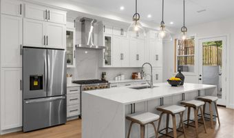 3916 8TH St NW B, Washington, DC 20011