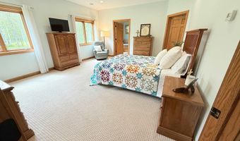 20 Mulberry Ln, Babbitt, MN 55731