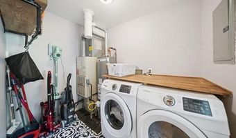 583 Market St, Algonac, MI 48001