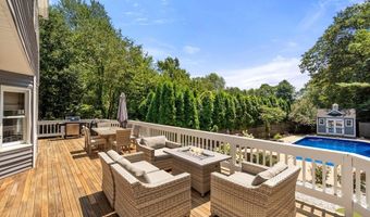 2 High Ridge Rd, Ashland, MA 01721