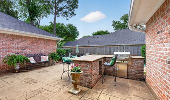 111 Hanging Moss Dr, Benton, LA 71006