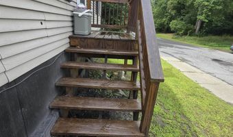 41 Brooklyn St, Barre, VT 05641