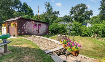 156 Woodhill Dr, Amherst, OH 44001