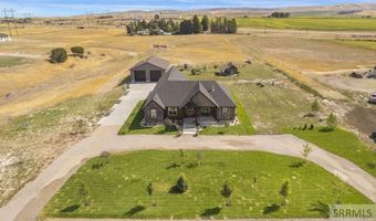 161 Snake River Dr, American Falls, ID 83211