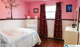 3020 W Fairbanks St, Allentown, PA 18103
