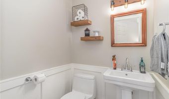 15594 Finch Ave, Apple Valley, MN 55124
