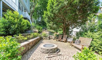 29 Grand Ave, Atlantic Highlands, NJ 07716