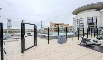 1021 N GARFIELD St 318, Arlington, VA 22201