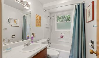 5358 S Highpoint Dr, Albion, IN 46701