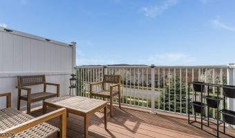 5 Blazingstar Way, Allamuchy Twp., NJ 07840