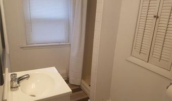 2 Lake Terrace Dr, Danbury, CT 06811