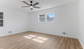 112 Shoally Park Dr, Boiling Springs, SC 29316