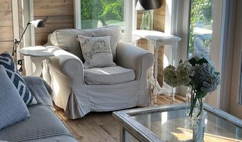 204 CORAL St, Beach Haven, NJ 08008