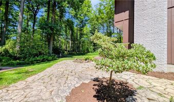 1305 Garrison Rd, Ashtabula, OH 44004