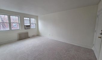 20 CHESAPEAKE St SE 38, Washington, DC 20032