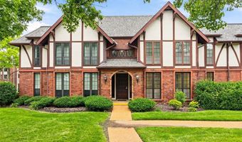 929 Claytonbrook Dr 2, Ballwin, MO 63011