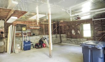 25 Charles St, Belfast, ME 04915