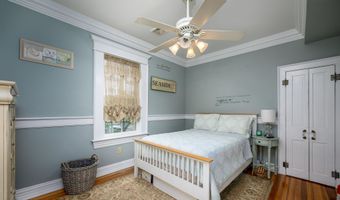 132 Coral St, Beach Haven, NJ 08008