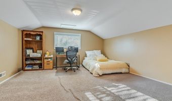 13 Manor Dr, Andover, NJ 07860