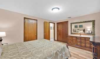 93 Burnham St, Berlin, CT 06037