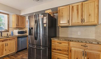 1307 S Washington Ave, Aurora, MO 65605
