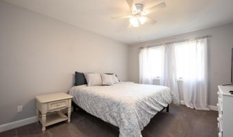 522 BEECH TREE Ln, Hockessin, DE 19707