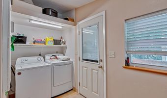 9810 SW 132ND St, Archer, FL 32618