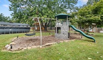 1002 NW 9th St, Bentonville, AR 72712