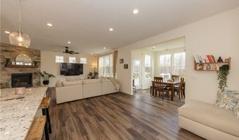 766 River Run Rd, Aurora, OH 44202