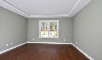 27 Sunset Lake Cir, Coventry, RI 02816