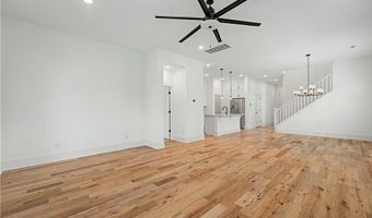 5102 SW Stanford Ct, Bentonville, AR 72713