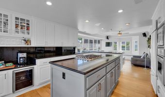 338 Galloway Valley Ct, Alpine, CA 91901