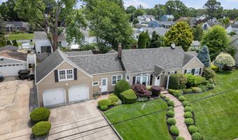 149 9th St, Belford, NJ 07718